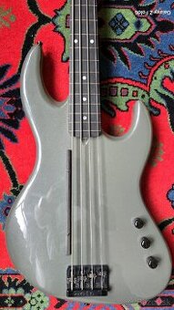 Godin Z1 Fretless