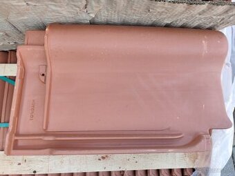 Tondach Sensaton 11 vetracia škridla, základná,hrebenáč,