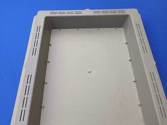 Včelie úle-štvorstranné stropné krmítko 5l