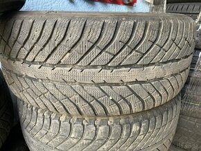 Zimné pneumatiky 235/55 R17
