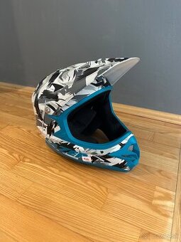 Full face helma lazer
