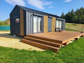 TINY HOUSE