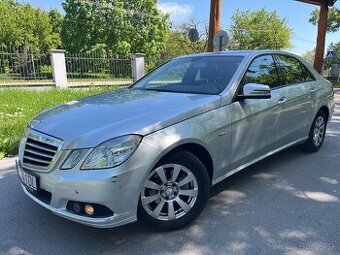 Mercedes-Benz E 200 CGI BlueEfficiency