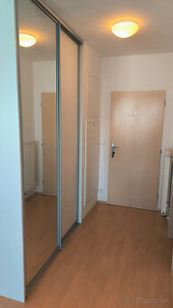 Na prenájom priestranný a čiast.zariadený 2i byt,Opletalova