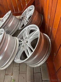 R 18 5x112 Borbet