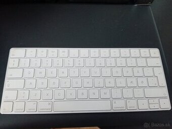 Apple klávesnica