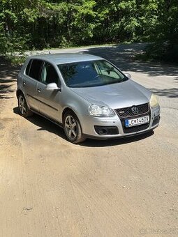 Volkswagen Golf V