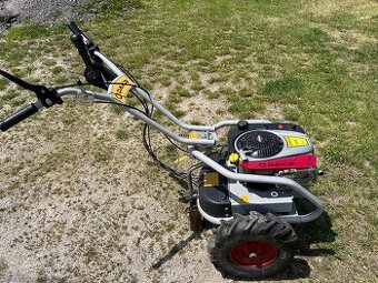 dakr kosačka motor