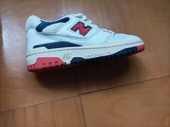 New Balance 550
