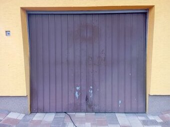 Garážová brána