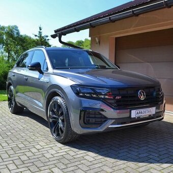 VW Touareg R-line 3.0 V6 210 KW
