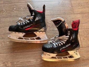Hokejové korčule Bauer Vapor X4 Senior, veľ 8, Fit 2, EUR 43