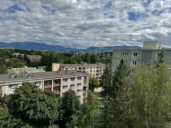PREDAJ 2 - IZBOVÝ BYT NA BULVÁRI