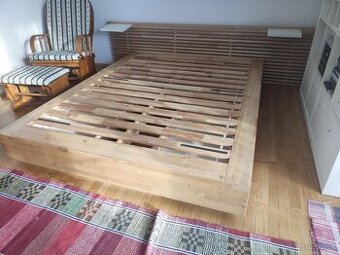 celo postele ikea mandal