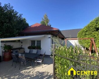 PREDAJ : rodinný dom na bývanie a aj podnikanie, Komárno