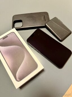 Predám iPhone 15 Pro Max, Black Titanium, 256GB.