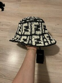 Fendi klobúk (FF1)