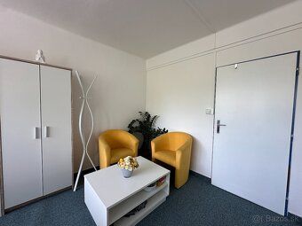 Administratívne priestory na prenájom v Dolnom Kubíne - 1