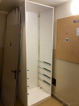 150 cm c 220 cm skrina Ikea