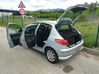Peugeot 206 1.4 benzin