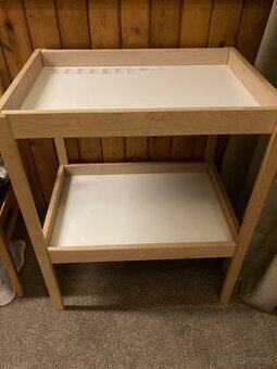 Prebalovaci pult Ikea