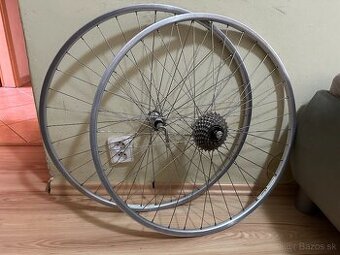 Bayer set kolies 28 622 Shimano naboje