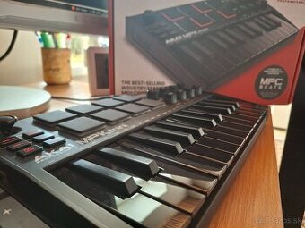 Akai MPK mini