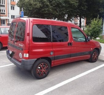 Predam Citroen Berlingo r.v. 2009