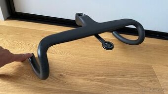 Carbon kokpit