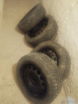 Predam plechove disky s pneumatikami 205/55 r16