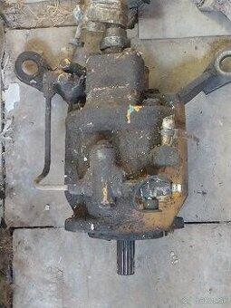 Predam hydraulicke cerpadlo na cat.