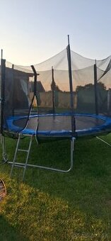 Trampolina