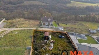 Stavebný pozemok 802m2, Prievidza - 1