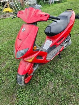 Predám skúter Peugeot speedfight 1