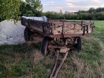 Vlečka za traktor.