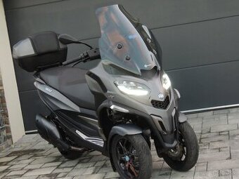 PIAGGIO MP3 530 HPE 2023 ABS ASR SPIATOČKA,,B"vodičák