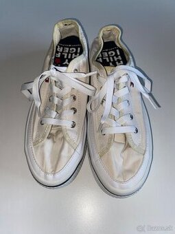 Tommy Hilfiger platenky velkost 38 (24 cm)