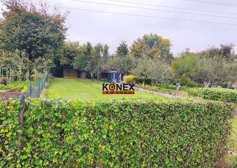 Rekreačná záhrada s drevenou chatkou - MICHALOVCE