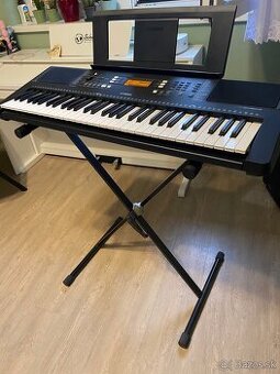 Keybard YAMAHA psr:E63