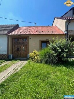 Na predaj starší rodinný dom v obci Budmerice 541m2