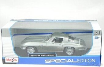 MAISTO CHEVROLET CORVETTE COUPE 2-DOOR 1965 1:18