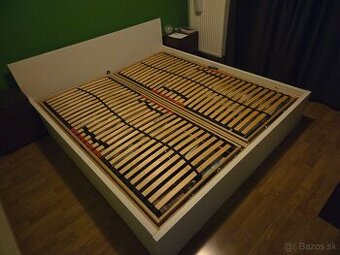 Manželská postel 180x200 cm s úložnym priestorom