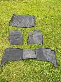 VW TOUAREG (7L) gumená rohož s vysokým okrajom