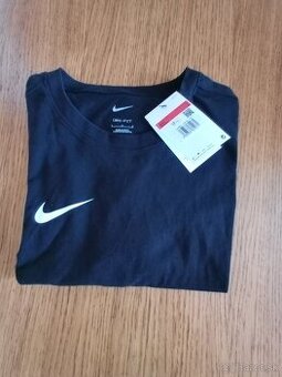 Tričko NIKE