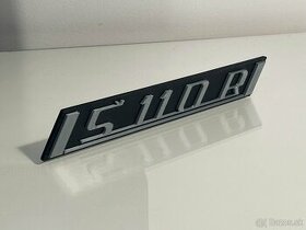 Škoda 110R - Emblem zadnej kapoty