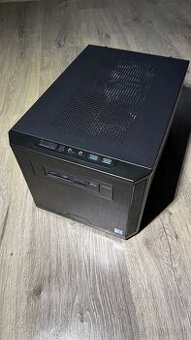 Mini ITX počítač