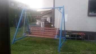 Záhradná hojdačka