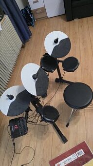 Elektronicke Bicie Alesis debut kit
