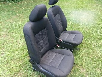 Predné sedačky Mercedes b w245