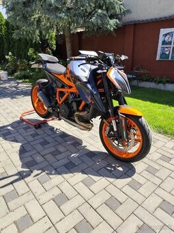 KTM 1290 Superduke R